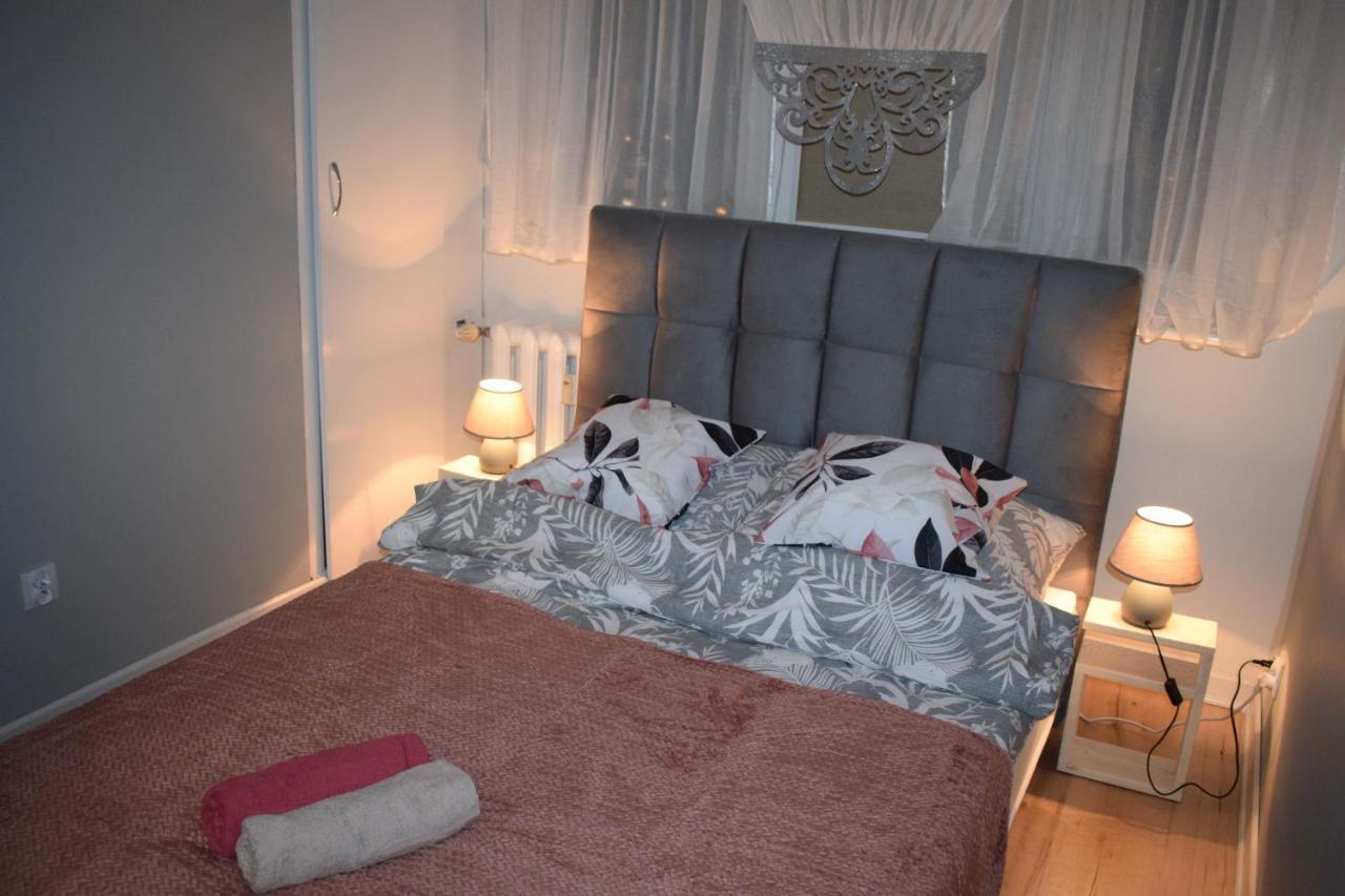 Apartament M-3 Centrum - 38M2 쳉스토호바 외부 사진