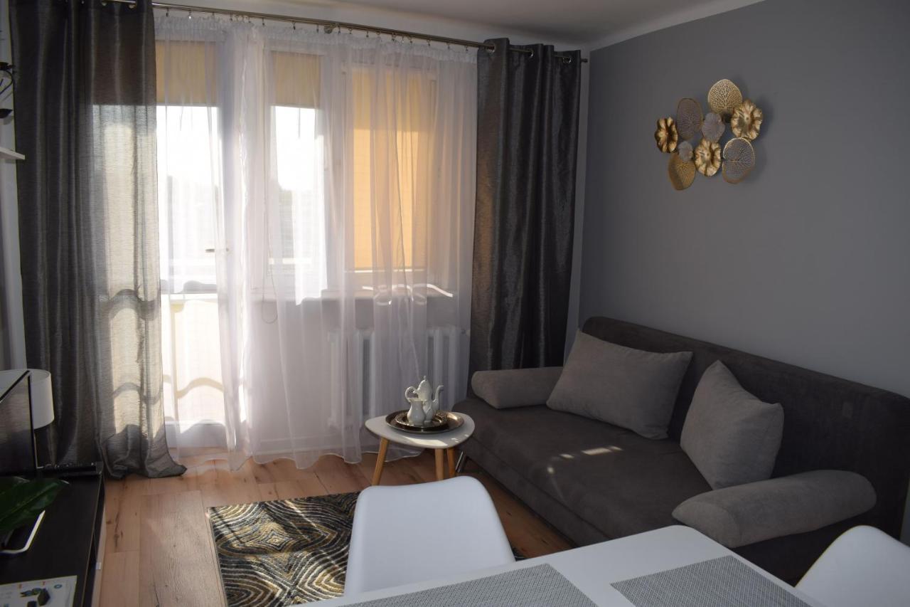 Apartament M-3 Centrum - 38M2 쳉스토호바 외부 사진